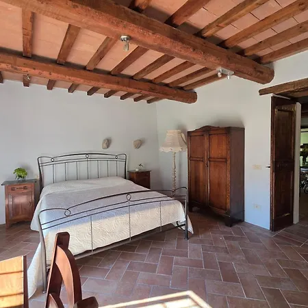 Tufi By Mmega Montone (Umbria)
